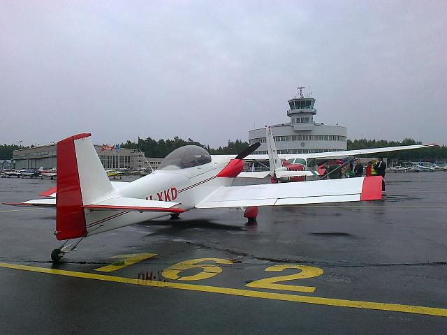 Helsinki-Malmi 17.8.2013 14:20